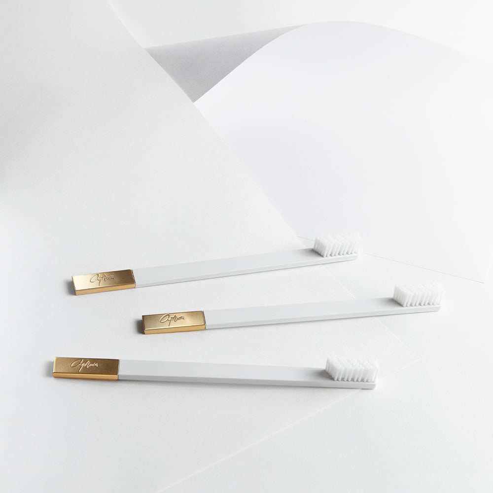 Apriori Periuta de dinti White Gold Medium